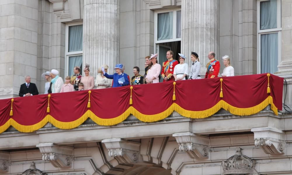 Βρετανία: Σχεδόν 700 εκατ. δολ. έχει χάσει η Βασίλισσα εν μέσω πανδημίας